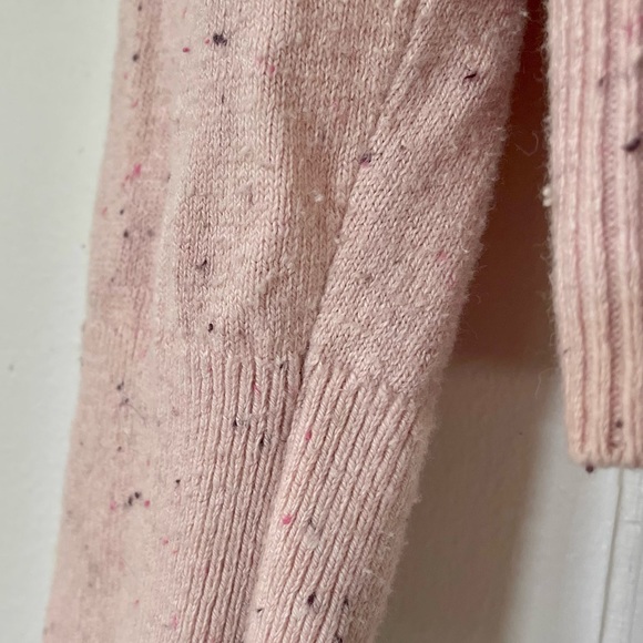 Classic Gap pink confetti cardigan. - Picture 3 of 5